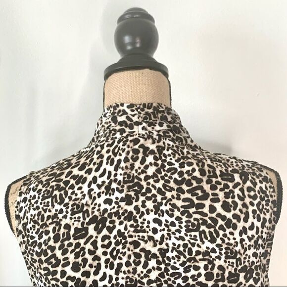 Vince Camuto Leopard Print Hi Low Draped Front Top - Picture 10 of 11